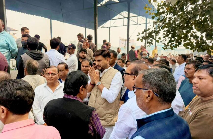 राजधानी के दो युवा पत्रकारों को श्रद्धांजलि, शोकसभा में उमड़ा जनसैलाब