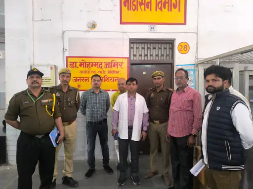 मुख्य चिकित्सा अधीक्षक डॉ. सी.पी.…