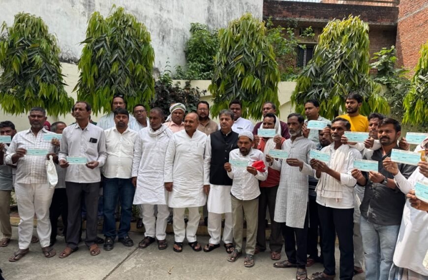 जनता के अपनों के बीच…