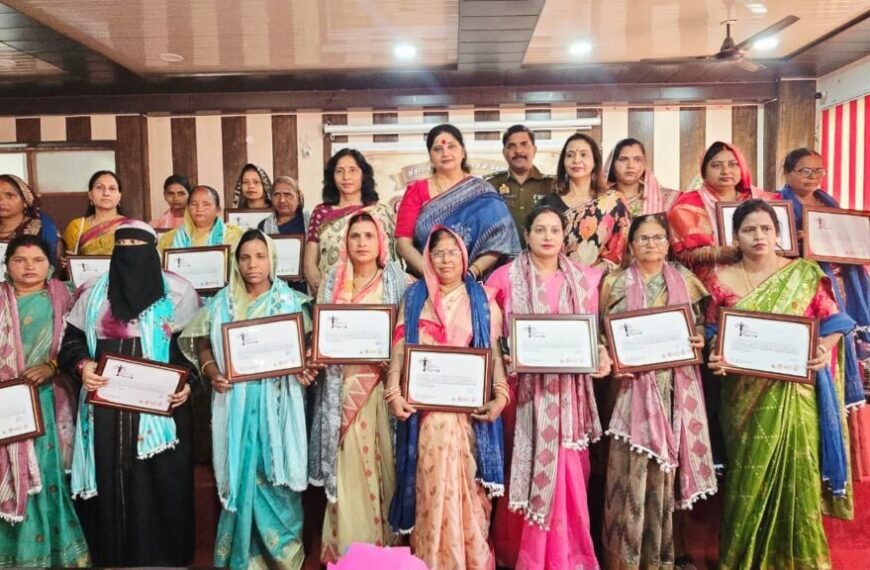 рдЕрдВрддрд░реНрд░рд╛рд╖реНрдЯреАрдп рдорд╣рд┐рд▓рд╛ рджрд┐рд╡рд╕ : рд╕рд░рд▓…