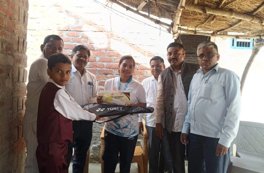 बैडमिंटन चैंपियनशिप सिल्वर मेडल विजेता कुमारी उषा देवी सम्मानित