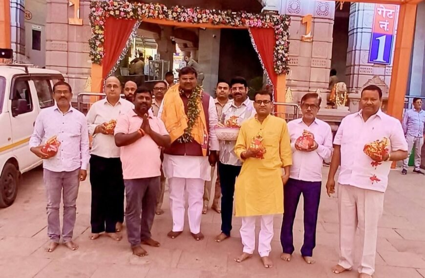मधुबन विधायक ने माँ विंध्यवासिनी&hellip;