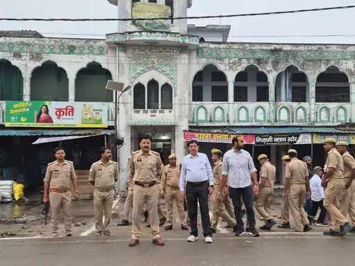 घोसी में अलविदा हुई जुमा की नमाज