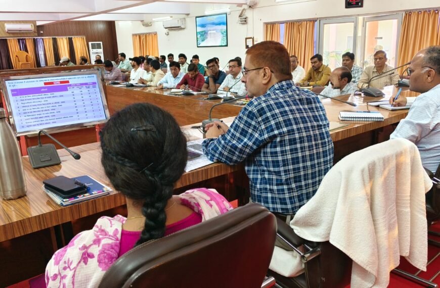 सोनभद्र: जिलाधिकारी बी.एन. सिंह का&hellip;