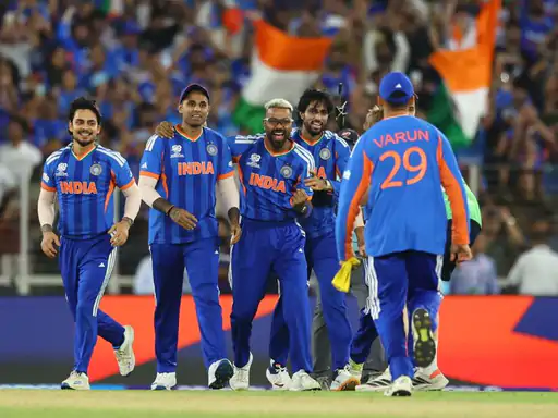 मेजबान टीम ने रचा इतिहास:…