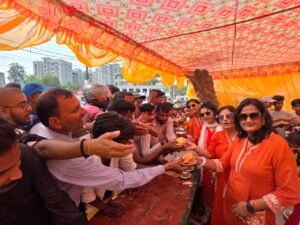 बड़े मंगल पर जानकीपुरम में भंडारे का आयोजन&hellip;