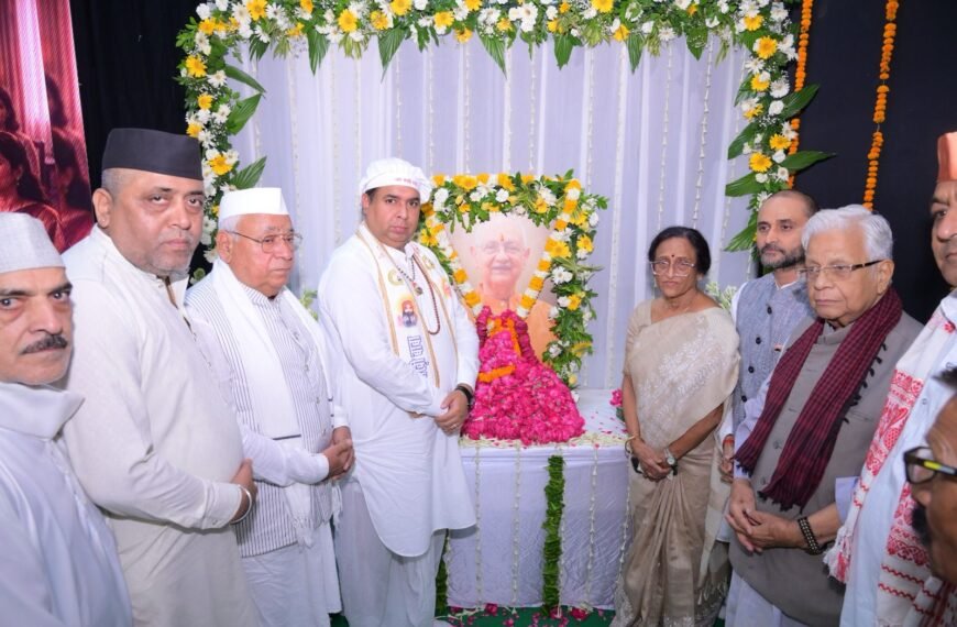 भजन संध्या में गूंजे भक्ति और श्रद्धा के स्वर