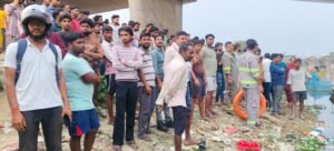 नहाते समय गोमती नदी में डूबे 6 लोग,&hellip;