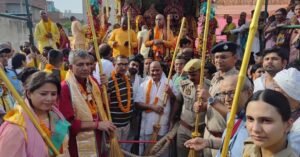 सिटी ने लगाया झाड़ू मथुरा.वृंदावन में भगवान जगन्नाथ&hellip;