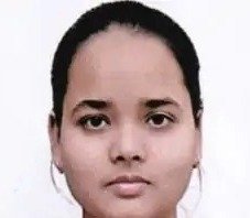 सूरजपुर में जश्न: सौम्य गुप्ता को NEET में 345वीं रैंक मिली, दूसरे प्रयास में मिली सफलता, पैतृक गांव